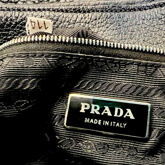 Prada Black Leather Silver Metal Top Handle Bar 2 in 1 Shoulder Bag to Clutch - Picture 15 of 17